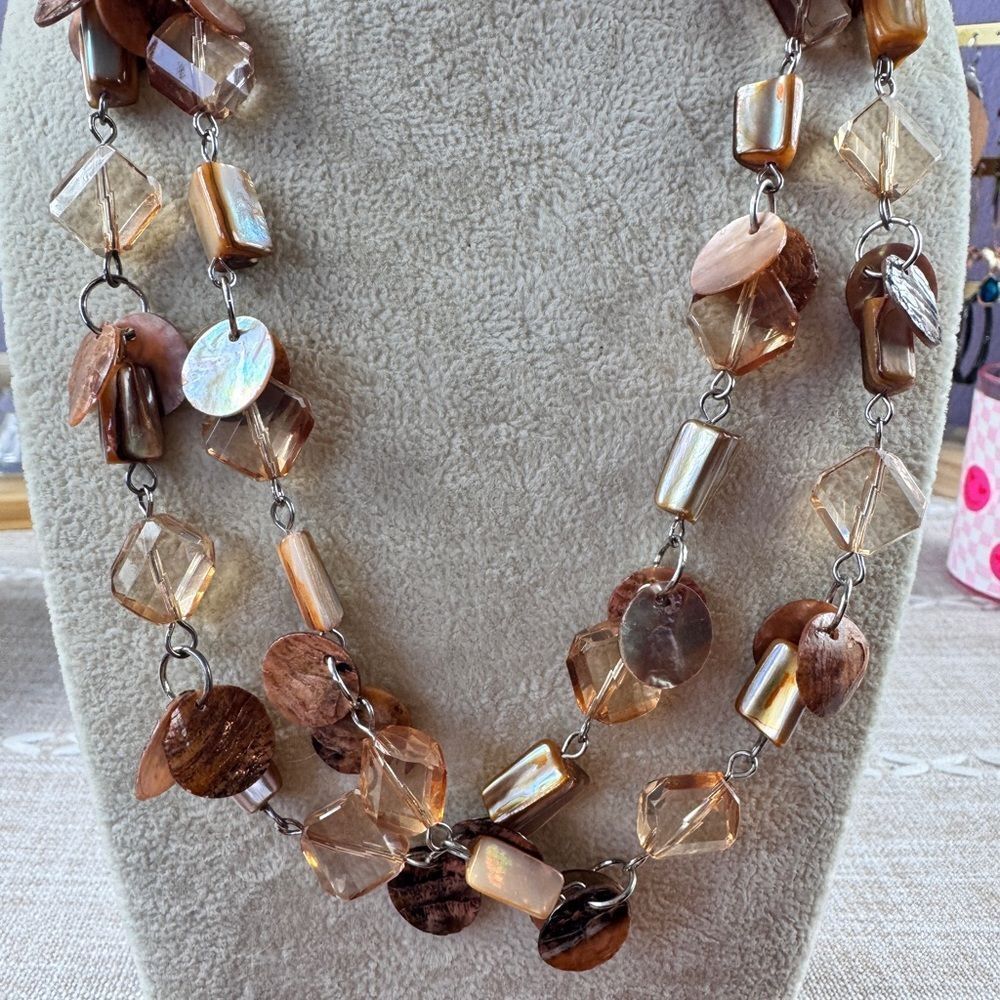 Abalone & Shell Necklace - Picture 5 of 11